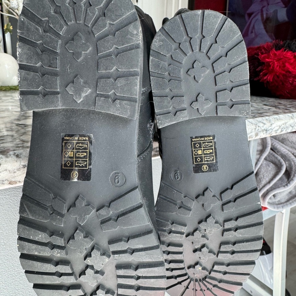 Mark & Maddux Travis-05 Black Lace-Up Over-the-Knee Combat Boots - Picture 6 of 7